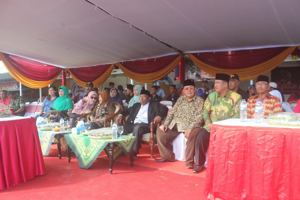 foto - wali kota surabaya buka lomba burung berkicau